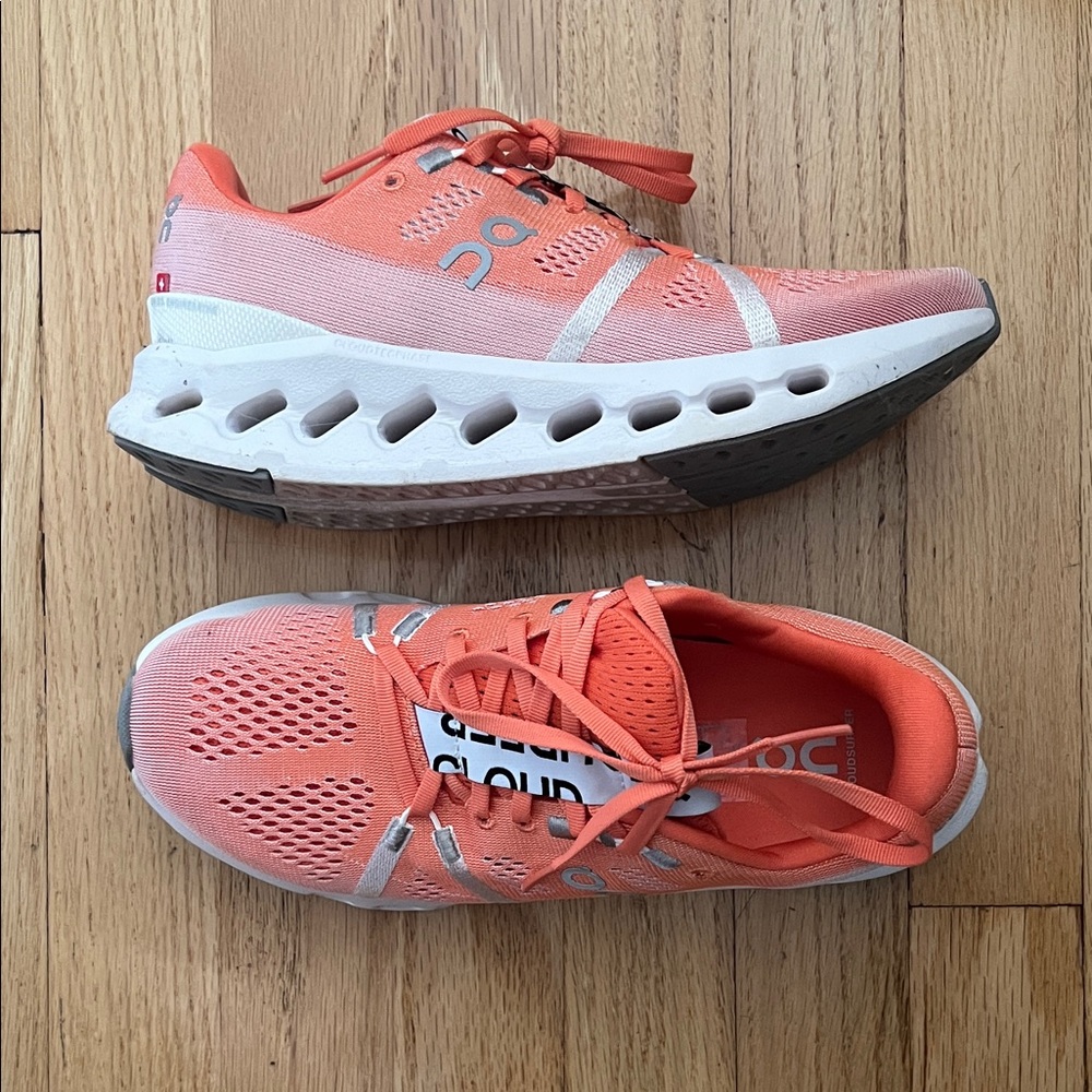 On Running Women's Sneaker Size 7.5